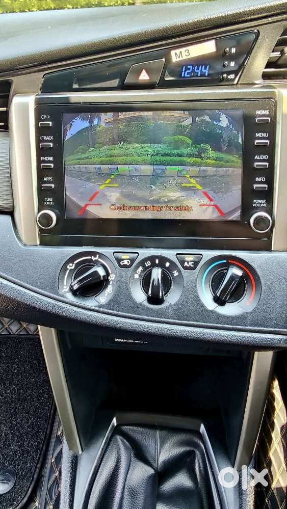 Toyota Innova Crysta 2.4 G Mt 7 Str, 2022, Diesel