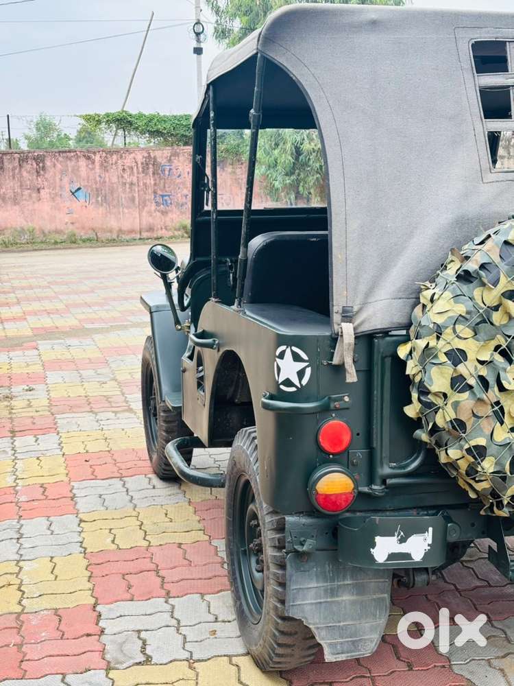 Willys 1982