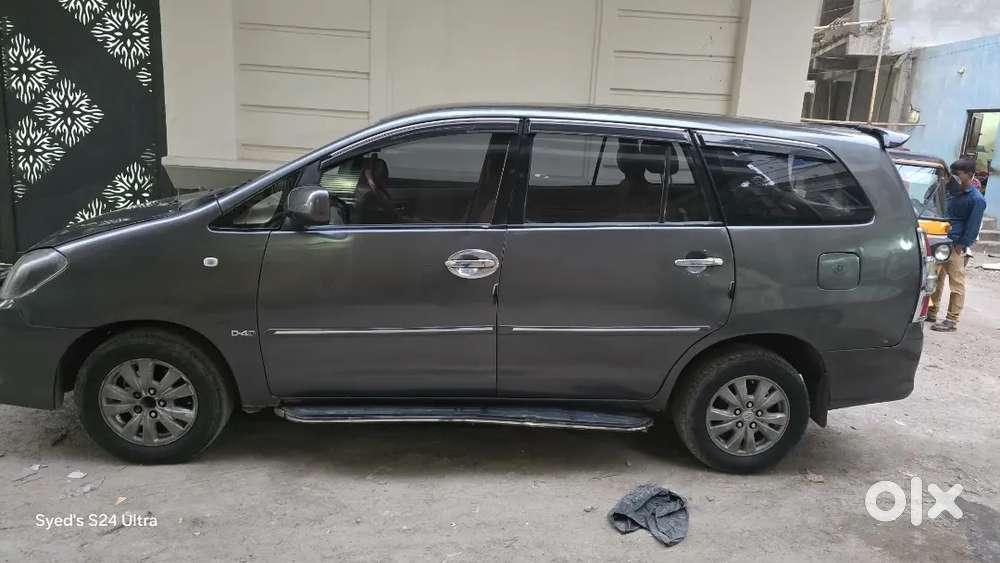 Toyota Innova 2010 Diesel Well Maintained