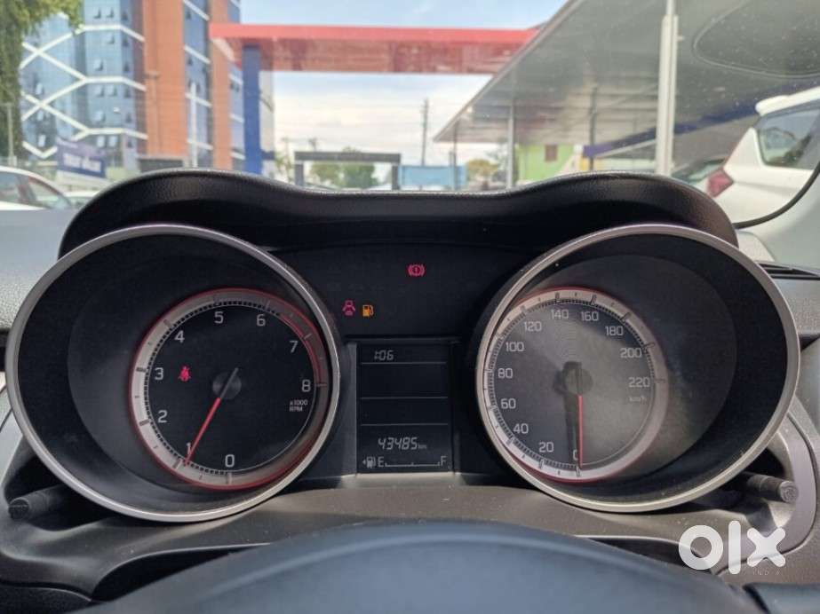 Maruti Suzuki Swift, 2022, Petrol