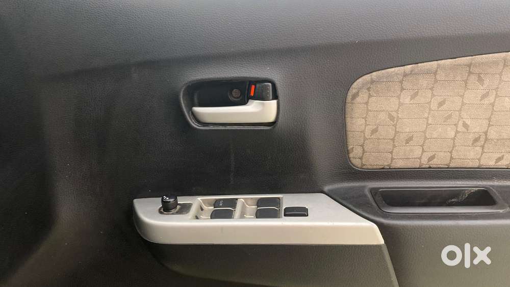 Maruti Suzuki Wagon R 1.0 Vxi, 2015, Cng & Hybrids