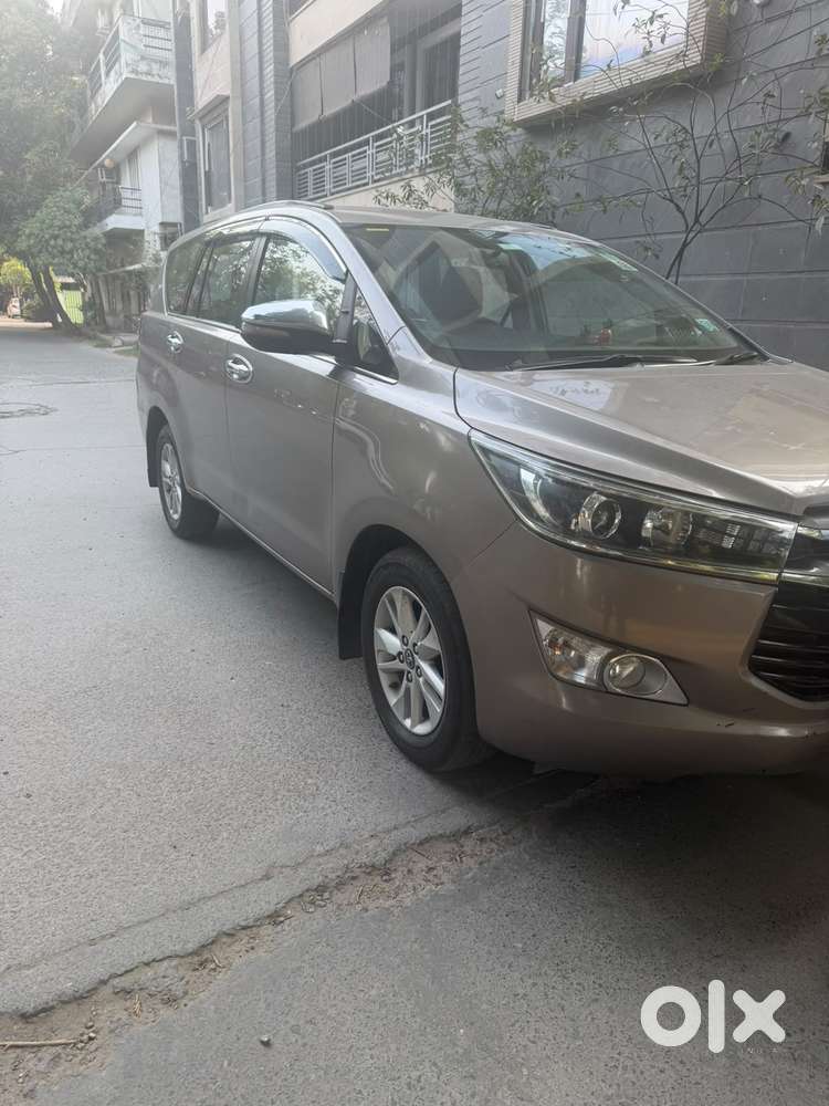 Toyota Innova Crysta 2.8z Automatic, 2017, Diesel