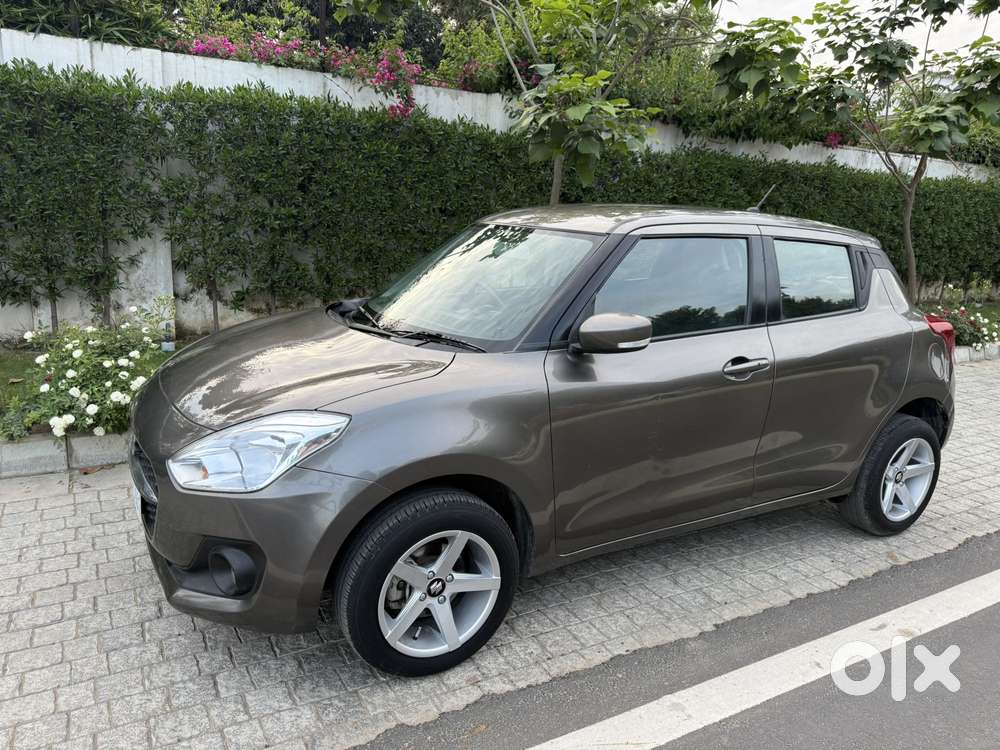 Maruti Suzuki Swift Vxi Optional, 2022, Petrol