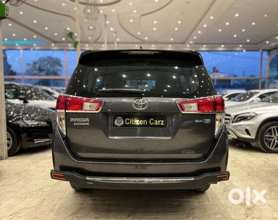 Toyota Innova Crysta 2.4 G Mt, 2022, Diesel