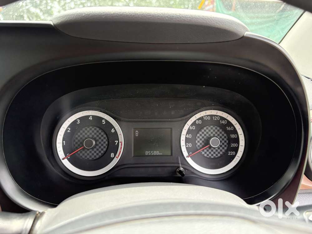 Hyundai Aura, 2021, Petrol