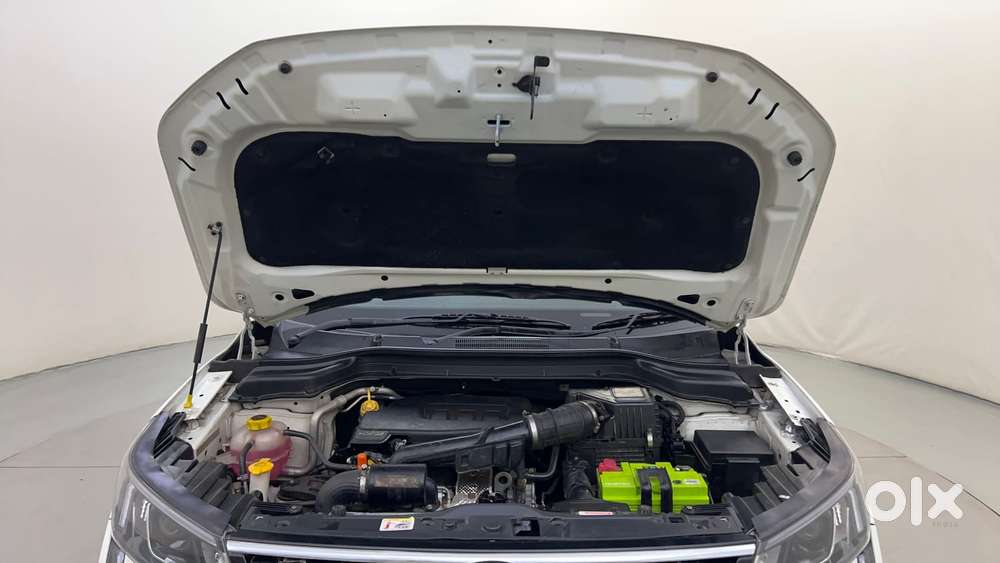 Mahindra Xuv300 W8 Amt Optional Diesel, 2021, Petrol