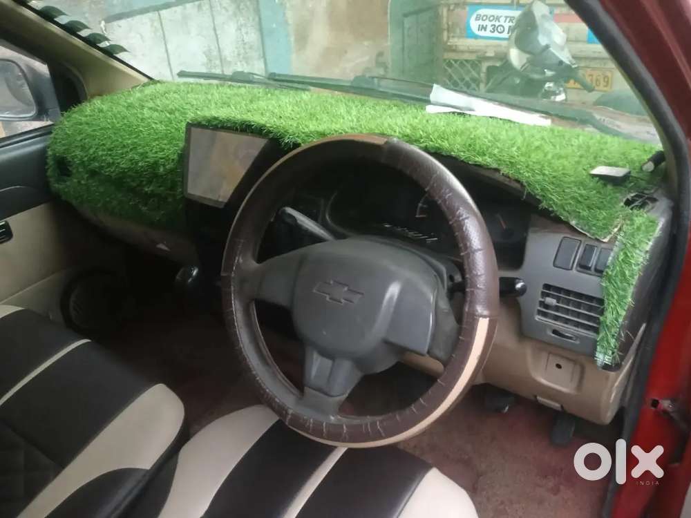 Chevrolet Tavera Neo 2012
