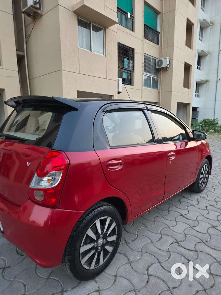Toyota Etios Liva V Limited, 2019, Petrol
