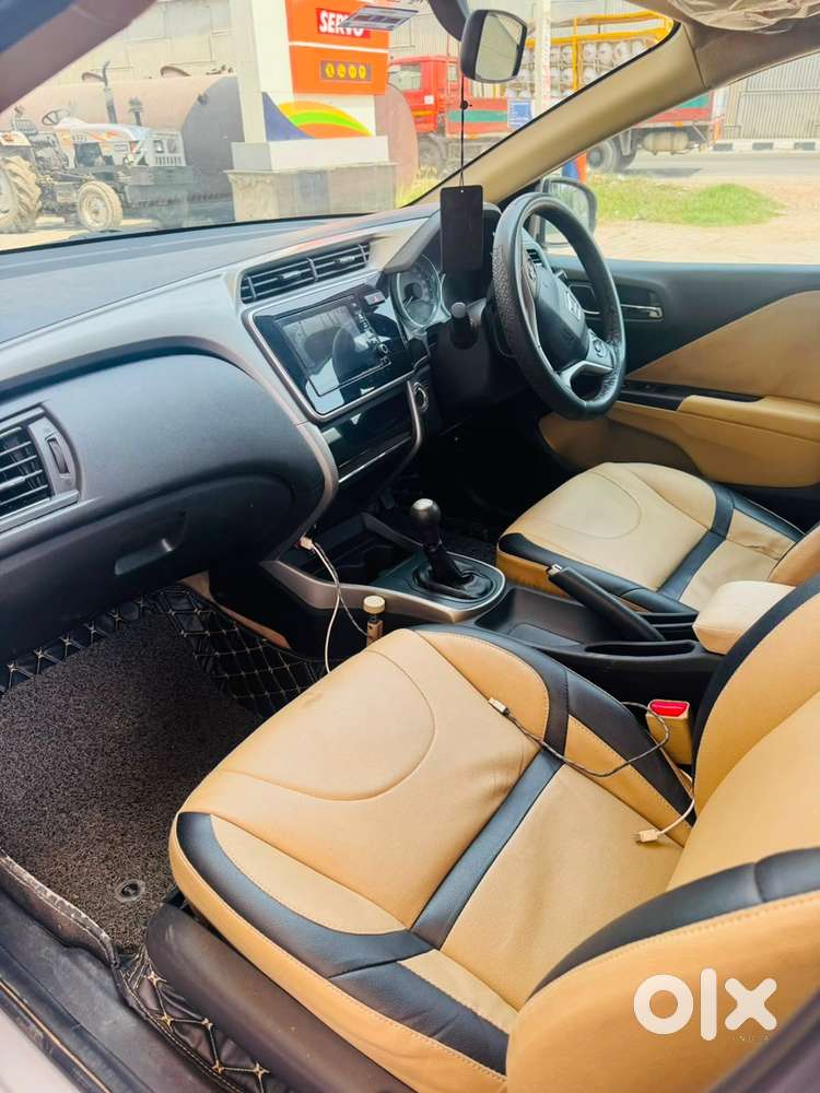 Honda City 2018 Cng & Hybrids 46000 Km Driven With Service Record
