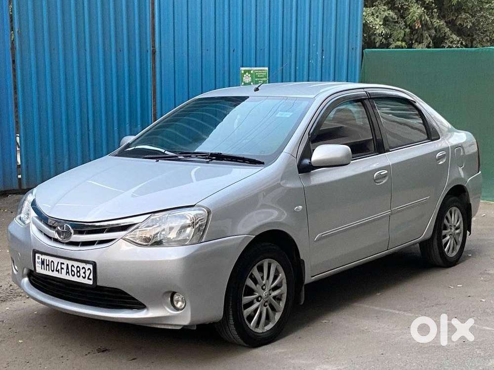 Toyota Etios V, 2012, Petrol