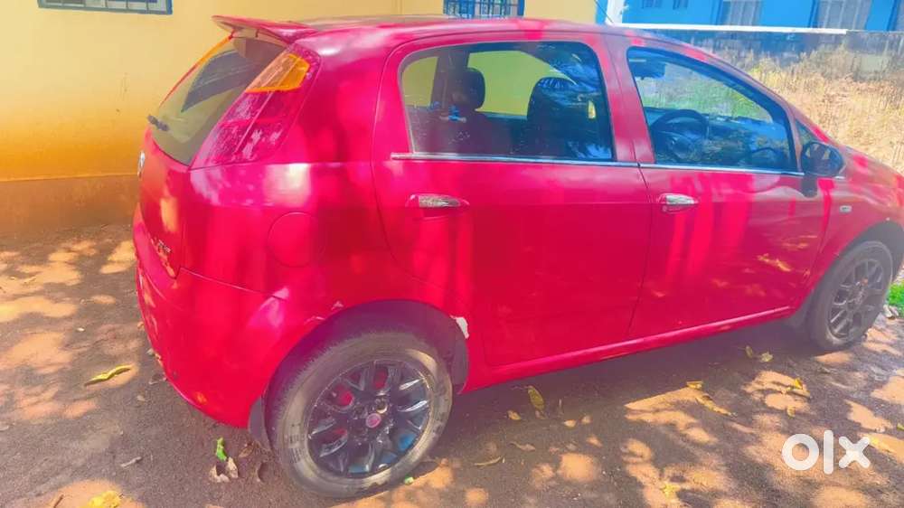 Fiat Grand Punto 2012 Diesel 145000 Km Driven