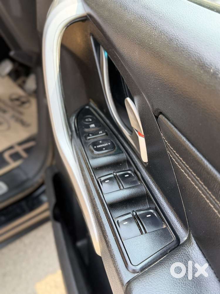 Mahindra Xuv500 W11, 2020, Diesel