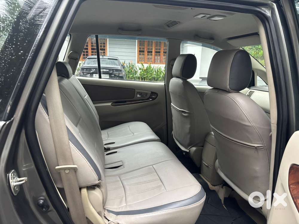 Toyota Innova 2.5 Vx 8 Str, 2012, Diesel
