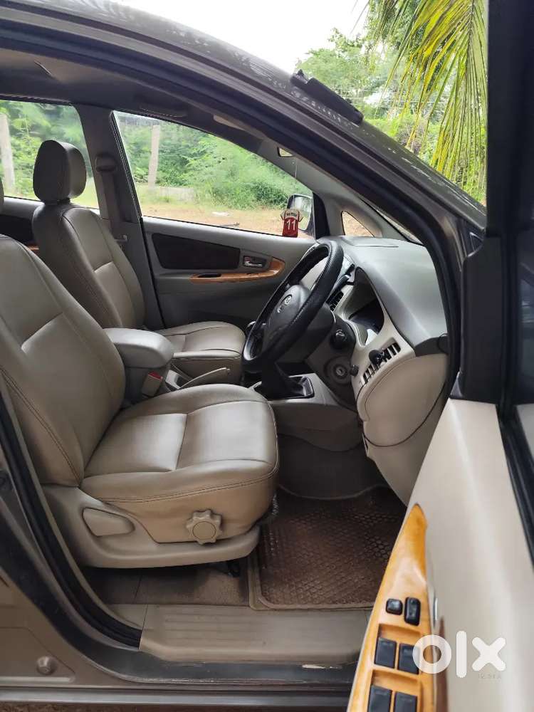 Toyota Innova 2.5 Vx 2011