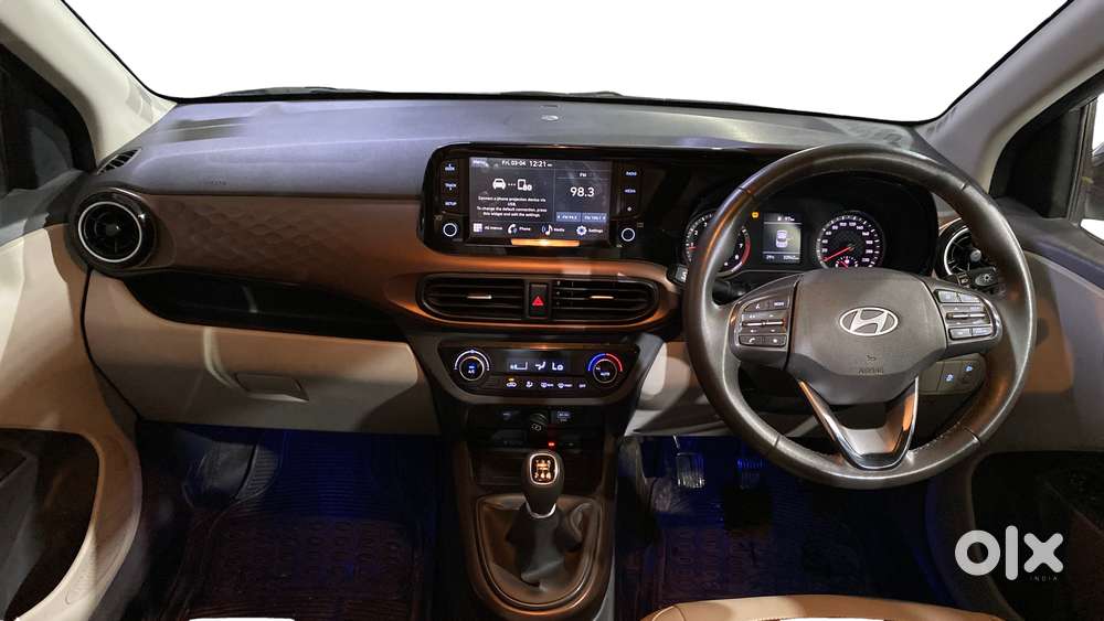 Hyundai Aura Sx (o) Manual, 2023, Petrol