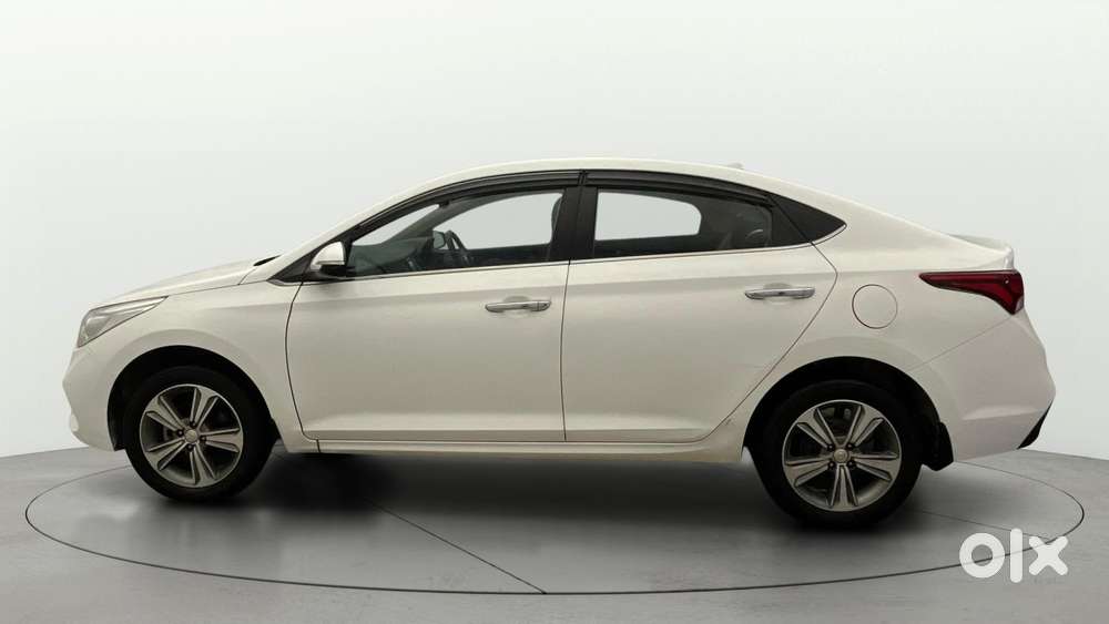 Hyundai Verna 1.6 Vtvt Sx, 2019, Petrol