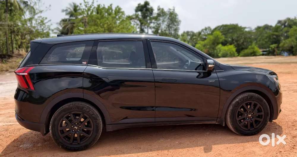 Mahindra Xuv700 Ax7 2025 Diesel Automatic 10000 Km Driven