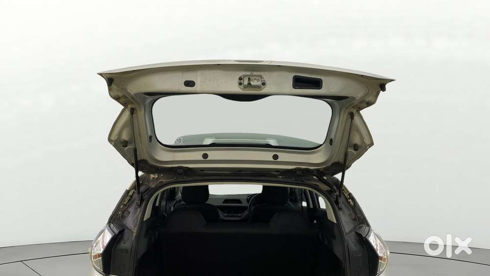 Tata Nexon 1.5 Revotorq Xma Amt, 2021, Petrol