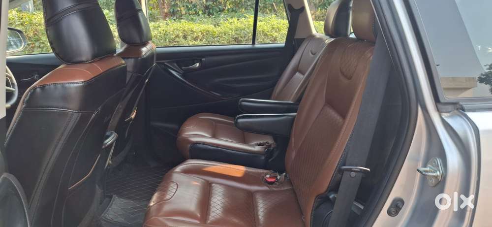 Toyota Innova Crysta [2020-ongoing] 2.4 Gx At 7 Str, 2021, Diesel