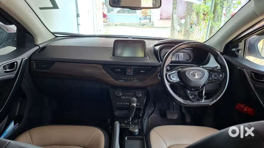 Tata Nexon Kaziranga Premium Diesel