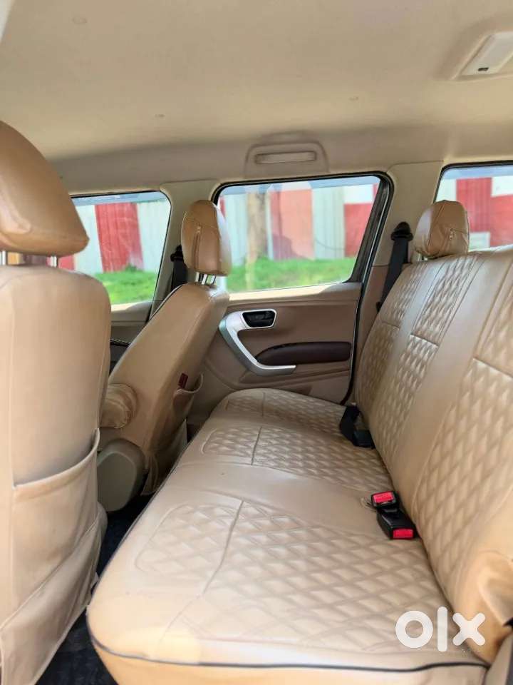 Mahindra Tuv 300 Mhawk100 T8, 2017, Diesel