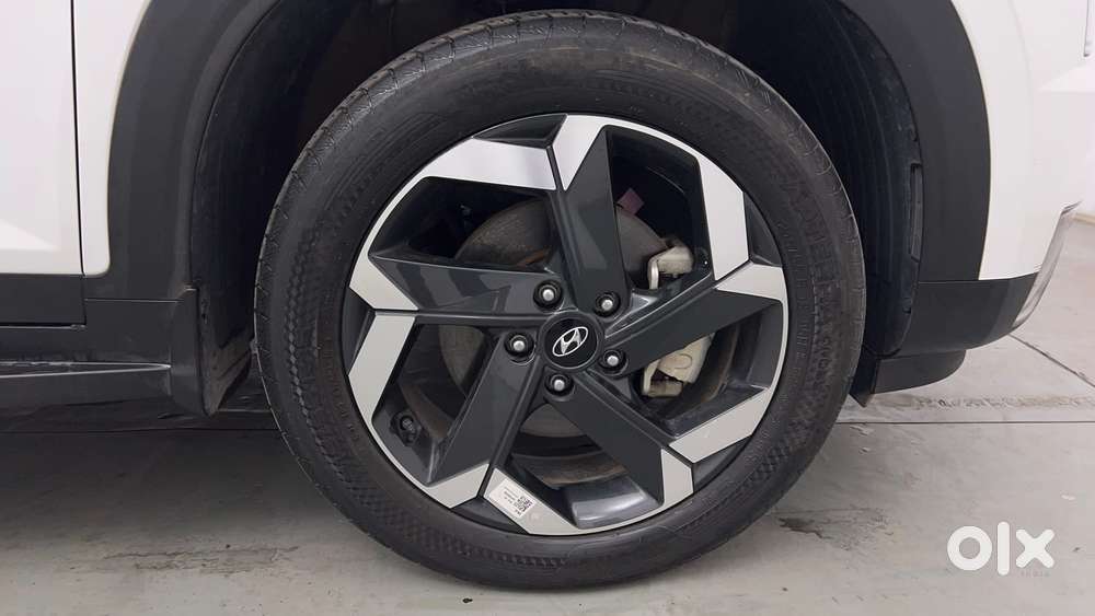Hyundai Alcazar 1.5 Tdct Signature (o) 7s Petrol, 2024, Petrol