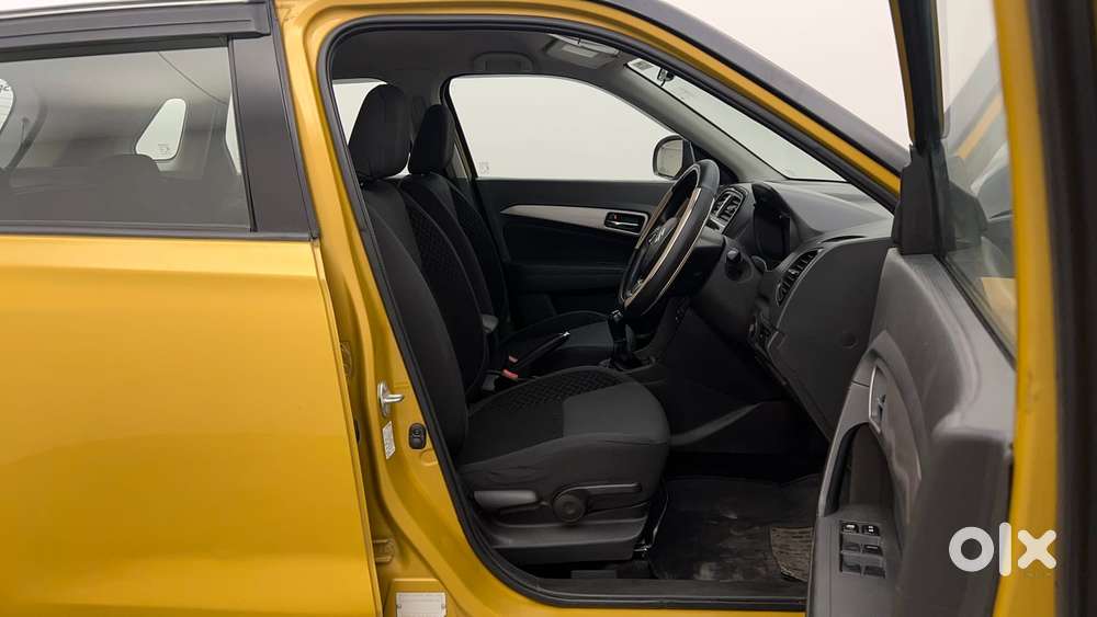 Maruti Suzuki Vitara Brezza Zdi+ Dual Tone Mt, 2016, Diesel