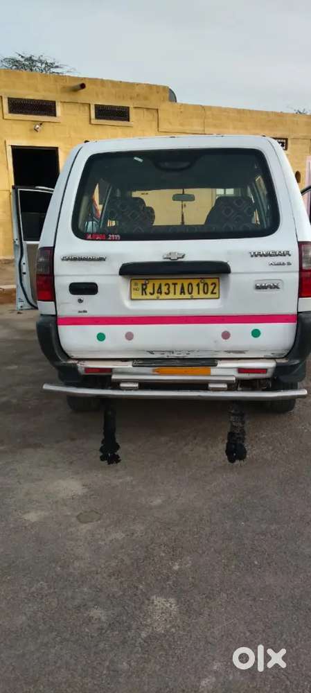 Chevrolet Tavera 2015