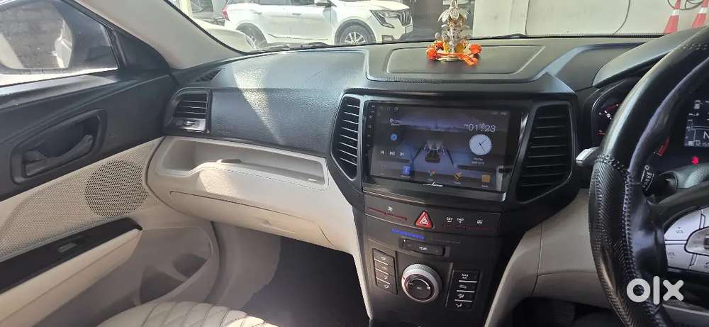 Car With Showroom Service