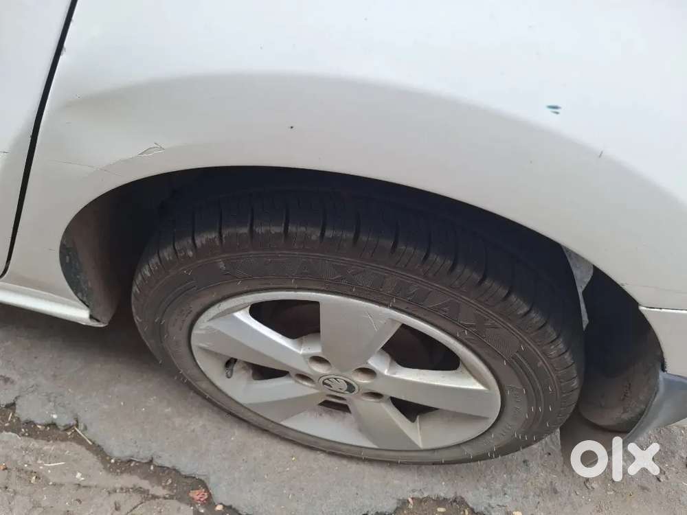 Skoda Rapid Tsi Active 2016