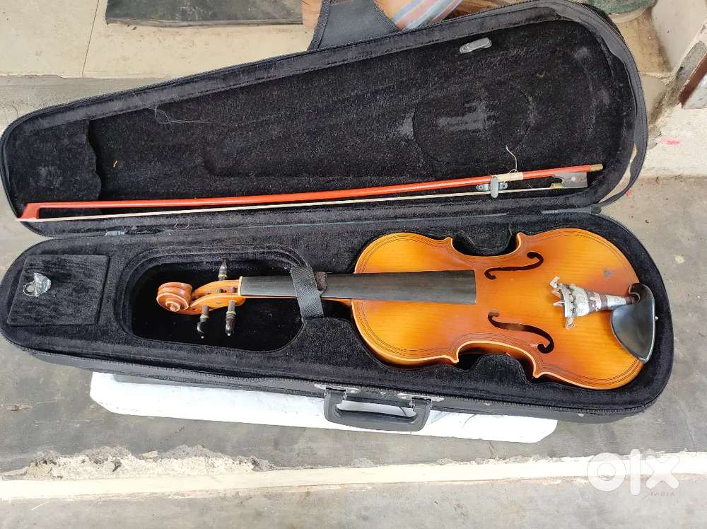 Antique old music instrument violin. With box. Need service Musical