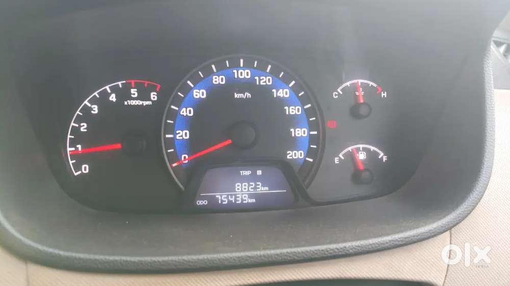 Hyundai Xcent 2015 Diesel Well Maintained