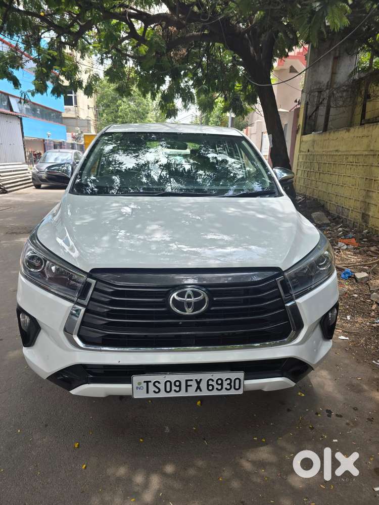 Toyota Innova Crysta 2.4 V 7 Str, 2022