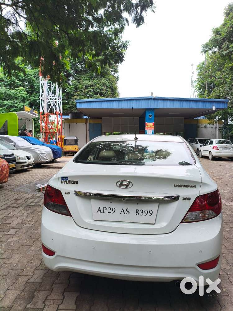 Hyundai Venue 1.5 Crdi Sx (o), 2011, Diesel