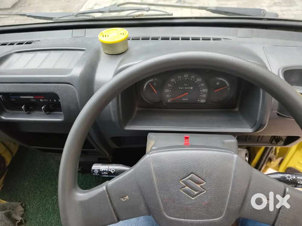 Royal Yellow Van