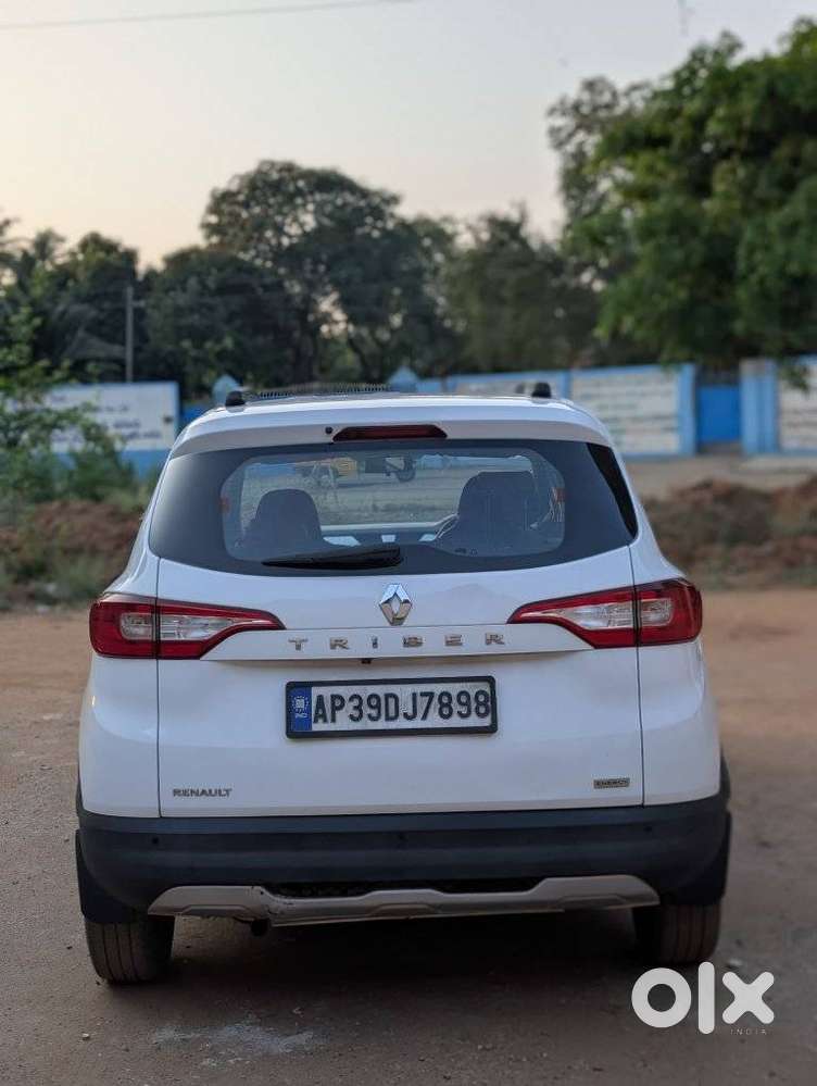 Renault Triber 1.0 Rxz Dual Tone, 2019, Petrol