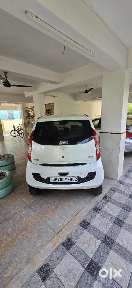 Tata Neno 2017 Top Model