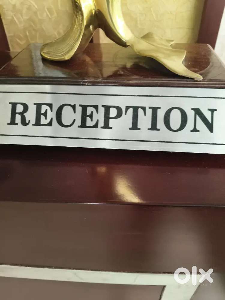 Front office staff (ladies)