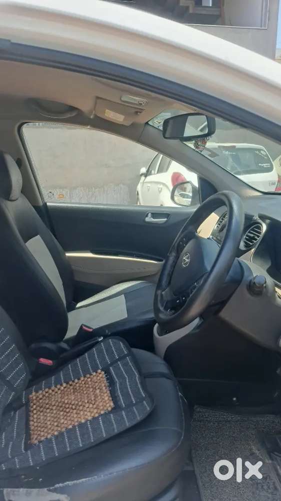 Hyundai Xcent Petrol Manual 2016