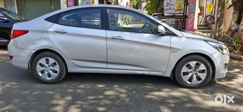 Hyundai Fluidic Verna 2015
