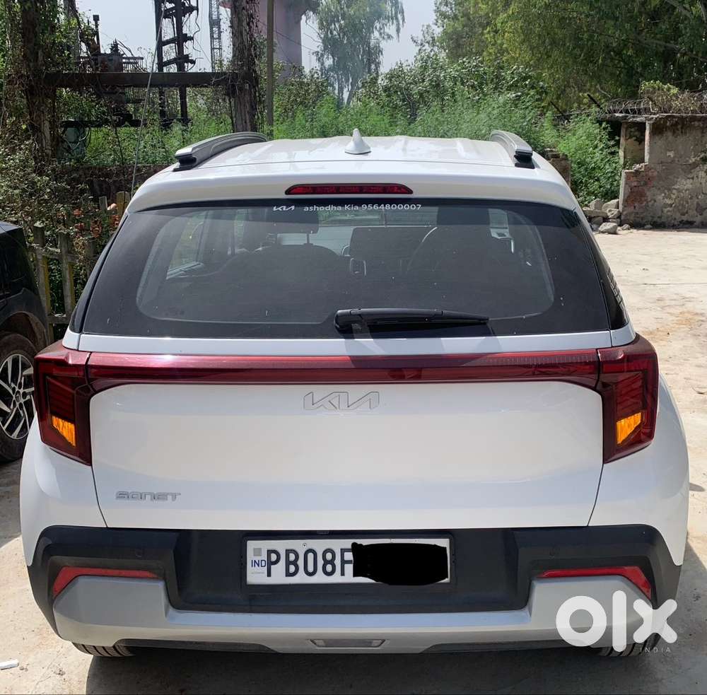 Kia Sonet Htk(o)  , Model-- Single Owner, Low Km Driven,fully Serviced