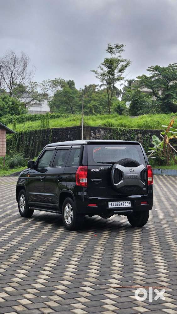 Mahindra Bolero Neo N10 (r), 2021, Petrol