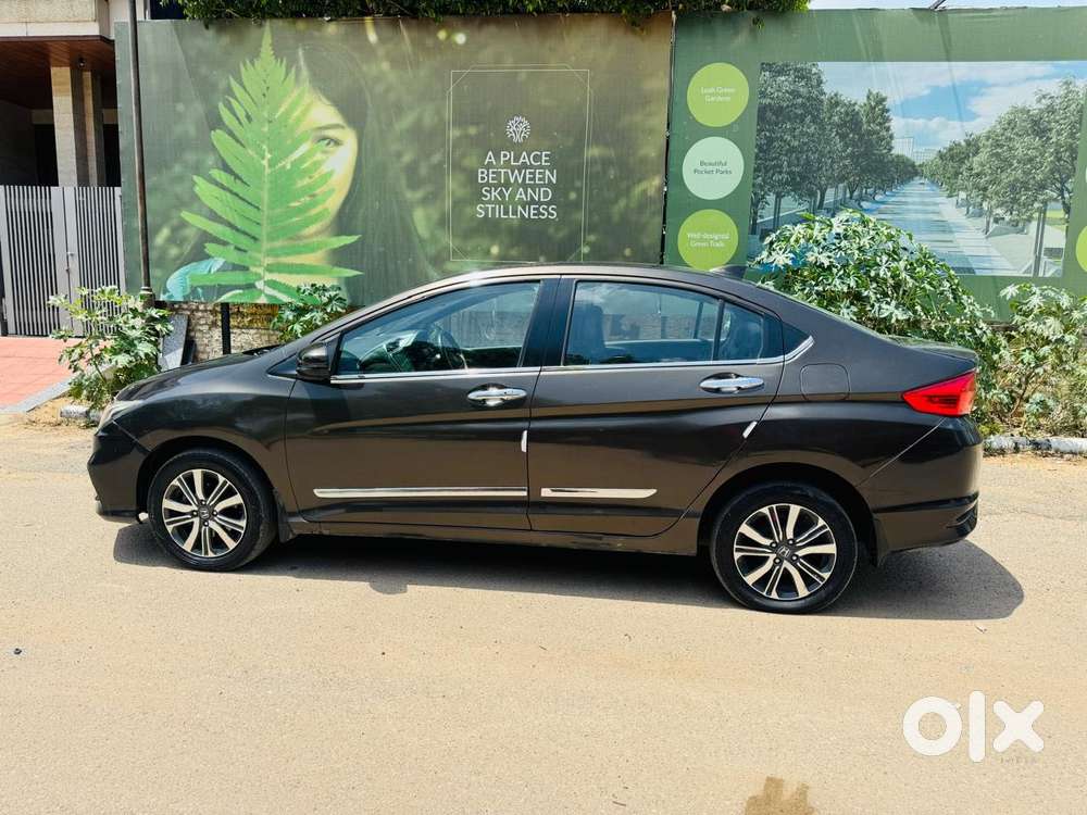 Honda City, 2022, Petrol