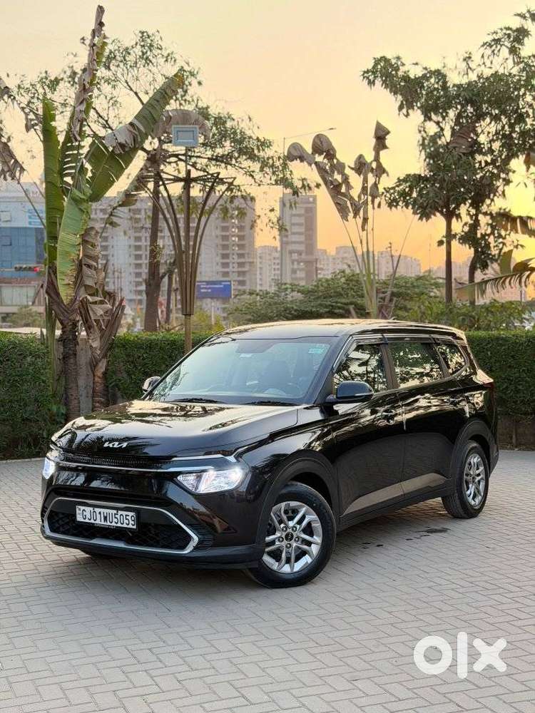 Kia Carens G 1.5 6mt Premium (o) 7-seater, 2024, Diesel