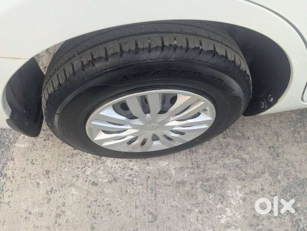 Maruti Suzuki Swift Dzire Vxi Optional, 2023, Petrol