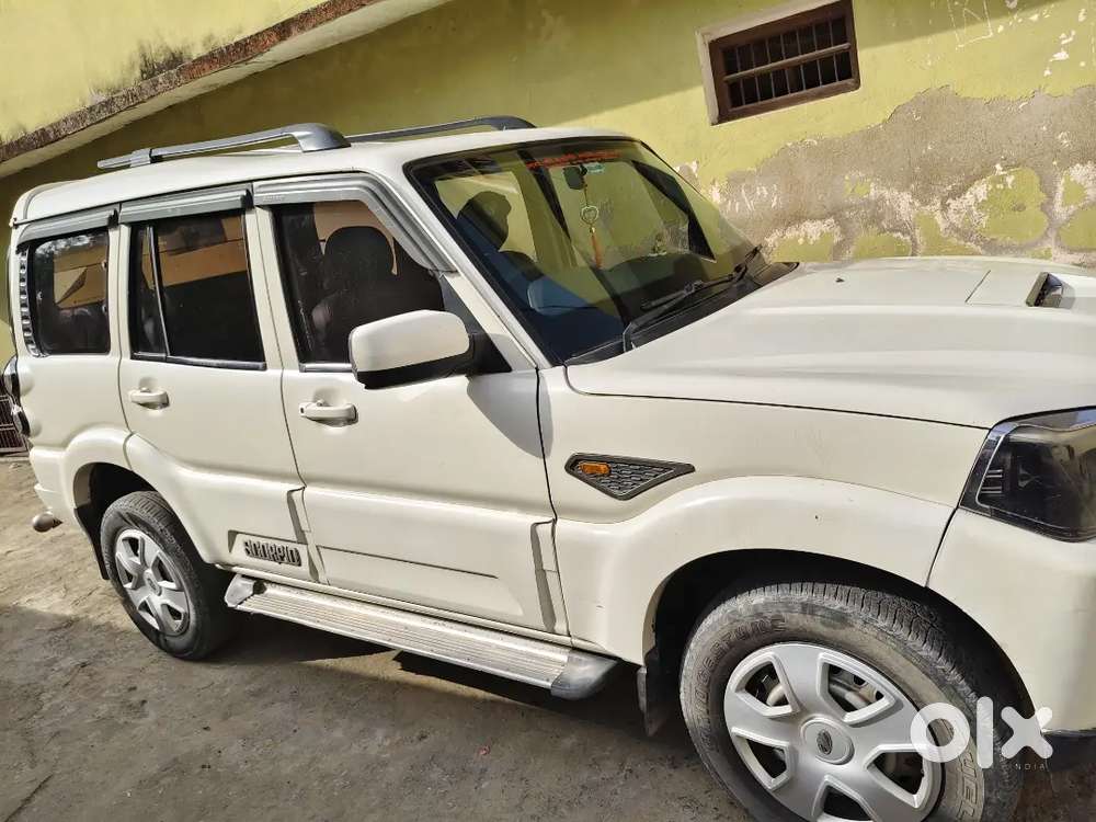 Mahindra Scorpio 2015 Diesel 184000 Km Driven