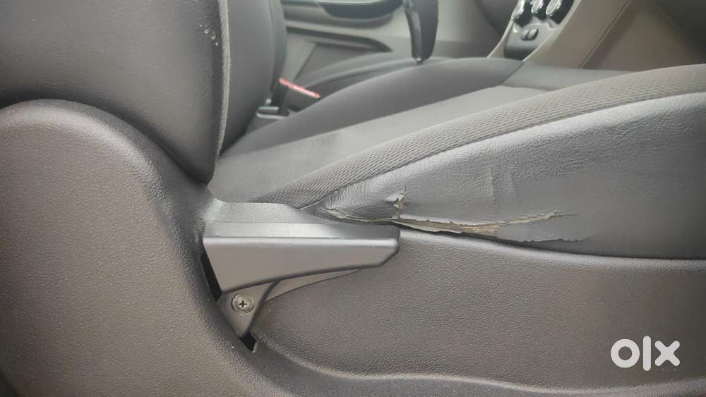 Tata Tiago 1.2 Revotron Xza, 2018, Petrol