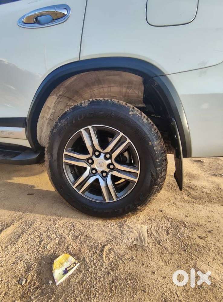 Toyota Fortuner 4x2 At 2.8 Diesel, 2022, Diesel