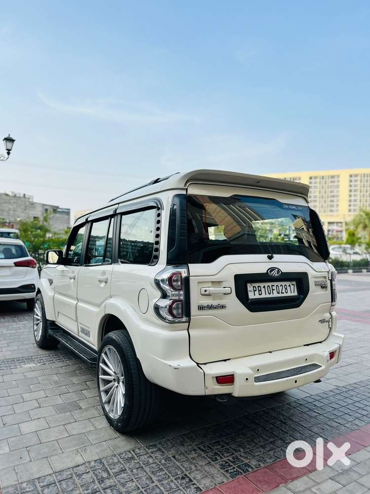 Mahindra Scorpio S10, 2016, Diesel