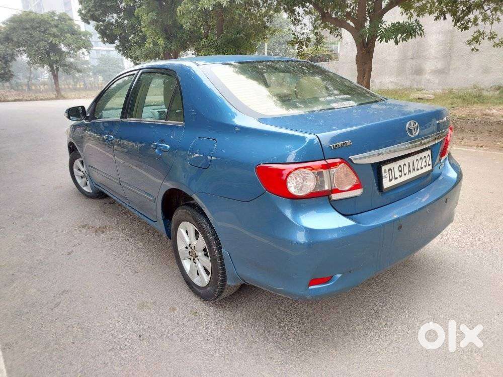 Toyota Corolla Altis Facelift, 2011, Petrol